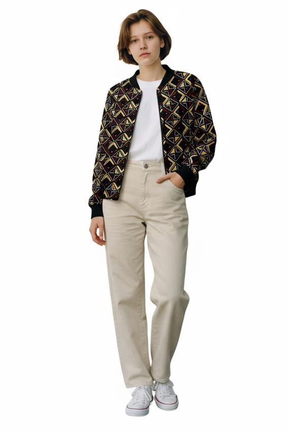 Veste bomber en tissu wax bogolan pour enfant, coupe mixte et style culturel élégant, parfait pour un mariage ou une fête.