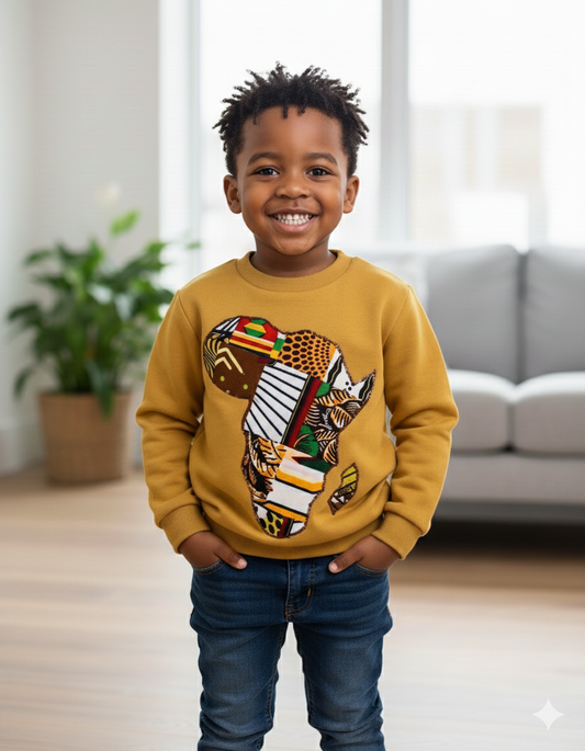 Enfant portant un sweat-shirt mixte à coupe unisexe, idéal pour un look casual en toute saison.