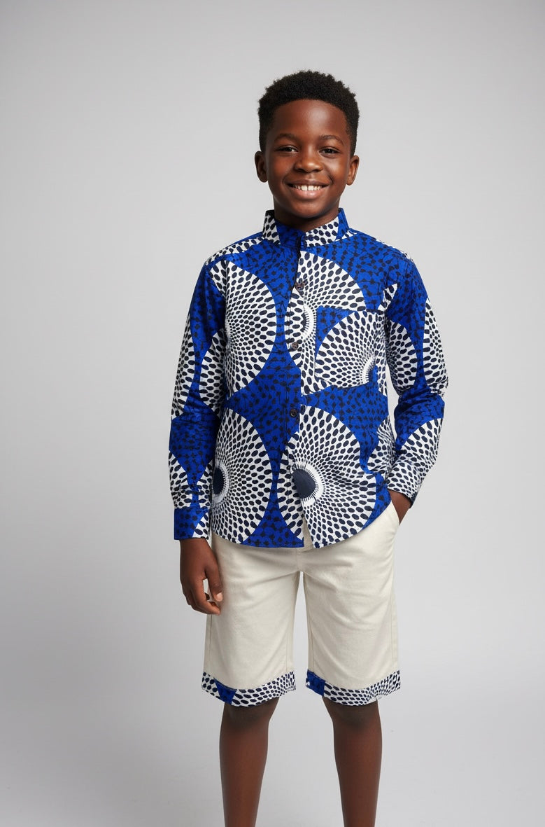 Ensemble garçon chic avec chemise en wax manches longues transformables et bermuda uni orné de wax – tenue modulable et élégante pour enfant