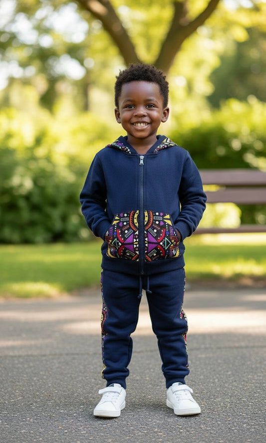 Ensemble jogging NTEPPE bleu mixte enfant, customisé à la main avec tissu wax 100 % coton sur capuche, poches et pantalon.