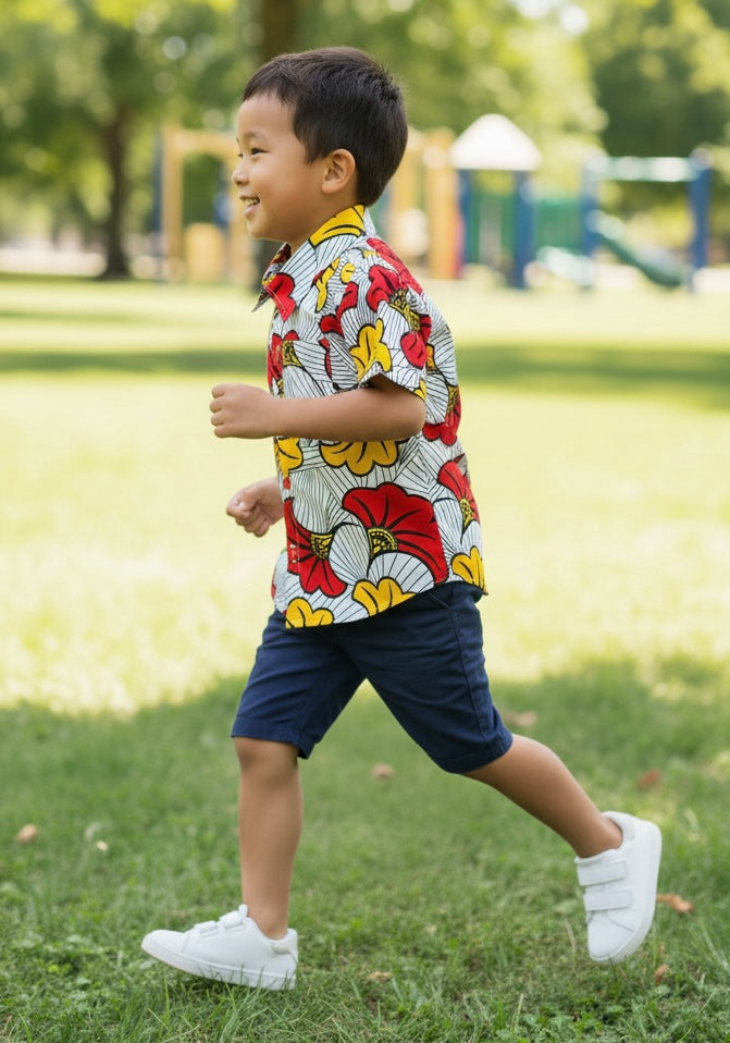Chemise enfant cérémonie à fleurs, manches courtes et col à revers – vêtement chic pour garçon, style mariage ou fête