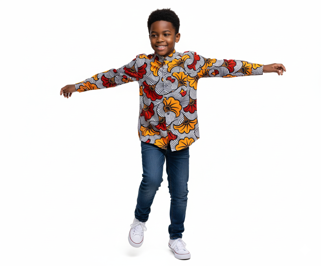 hemise mixte pour enfants en tissu wax coloré, manches longues, coupe 2 en 1 pratique et stylée.