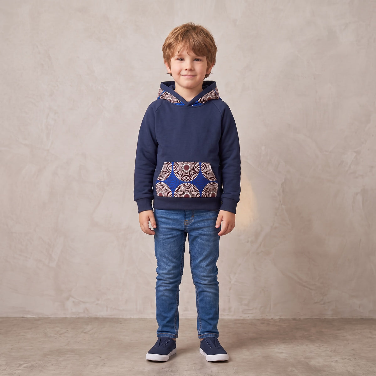 Sweat-shirt mixte enfant fait main, customisé en wax géométrique afro moderne